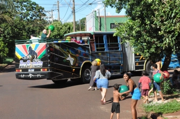Foto relacionada - Prefeitura leva magia do Natal para os bairros da cidade