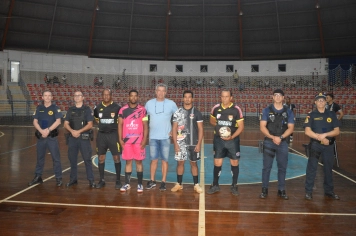 Foto relacionada - Taça Guaíra de Futsal agita ginásio de esportes com jogos disputados