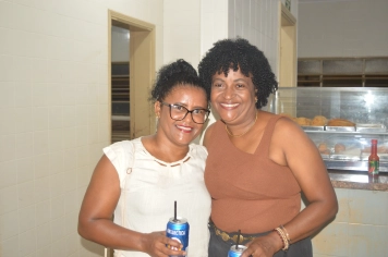 Foto relacionada - Baile das Mães lotou Centro de Lazer com dança e doações