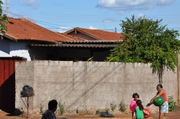 Foto - Distribuição de Bolas Natal 2025