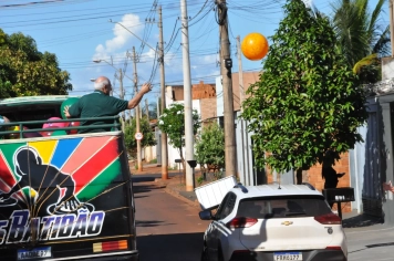 Foto - Distribuição de Bolas Natal 2025
