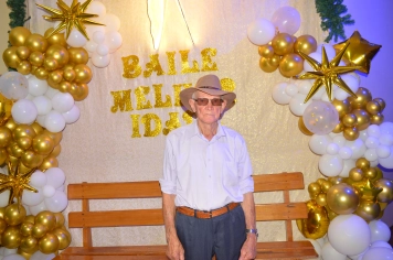 Foto relacionada - Guaíra coroa a elegância da maturidade em noite de glamour e alegria