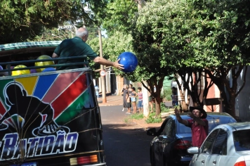 Foto - Distribuição de Bolas Natal 2025