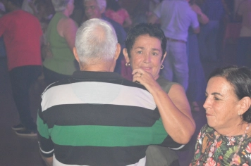 Foto relacionada - Baile da Melhor Idade une diversão e solidariedade em Guaíra