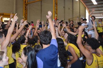 Jogos Escolares mobilizam comunidade escolar de Guaíra 