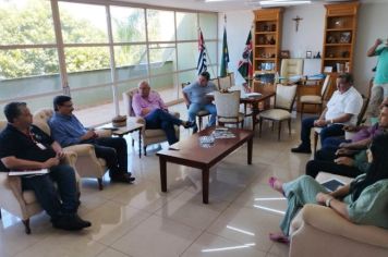 Reunião com prefeito e vereadores confirma nova empresa para transporte entre Guaíra e Barretos