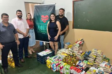 Low Fest Car arrecada mais de 300 kg de alimentos