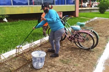 Equipes dos Serviços Urbanos e Parque Maracá fazem ação de limpeza de fim de ano
