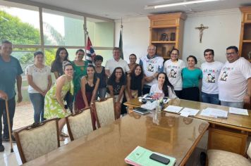 Prefeito apresenta a protetores projeto de Canil Municipal