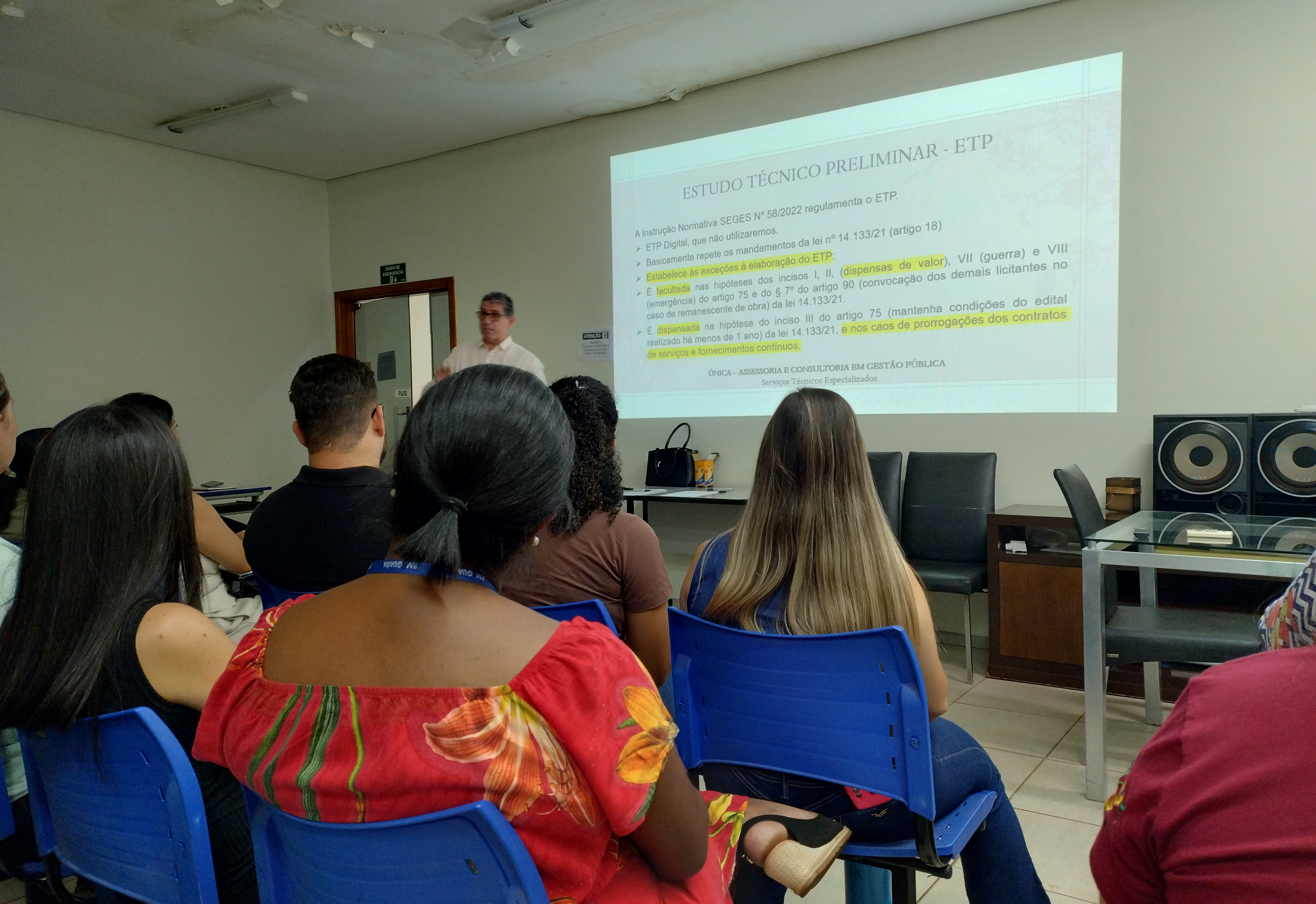 Prefeitura de Guaíra capacita servidores para compras públicas mais eficientes e econômicas