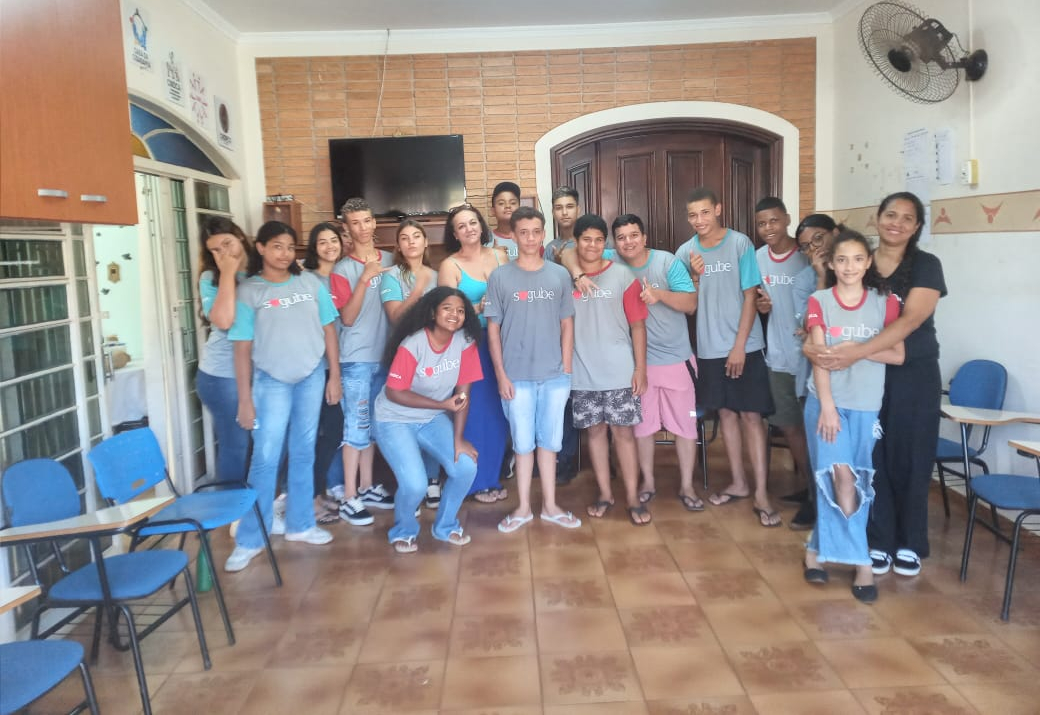 SOGUBERS visitam CMDM em ação do Mês da Mulher em Guaíra