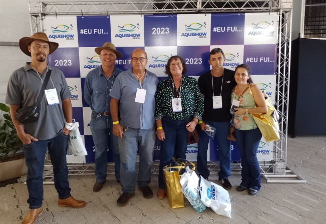 Prefeitura e Sindicato Rural levam produtores na Aquishow