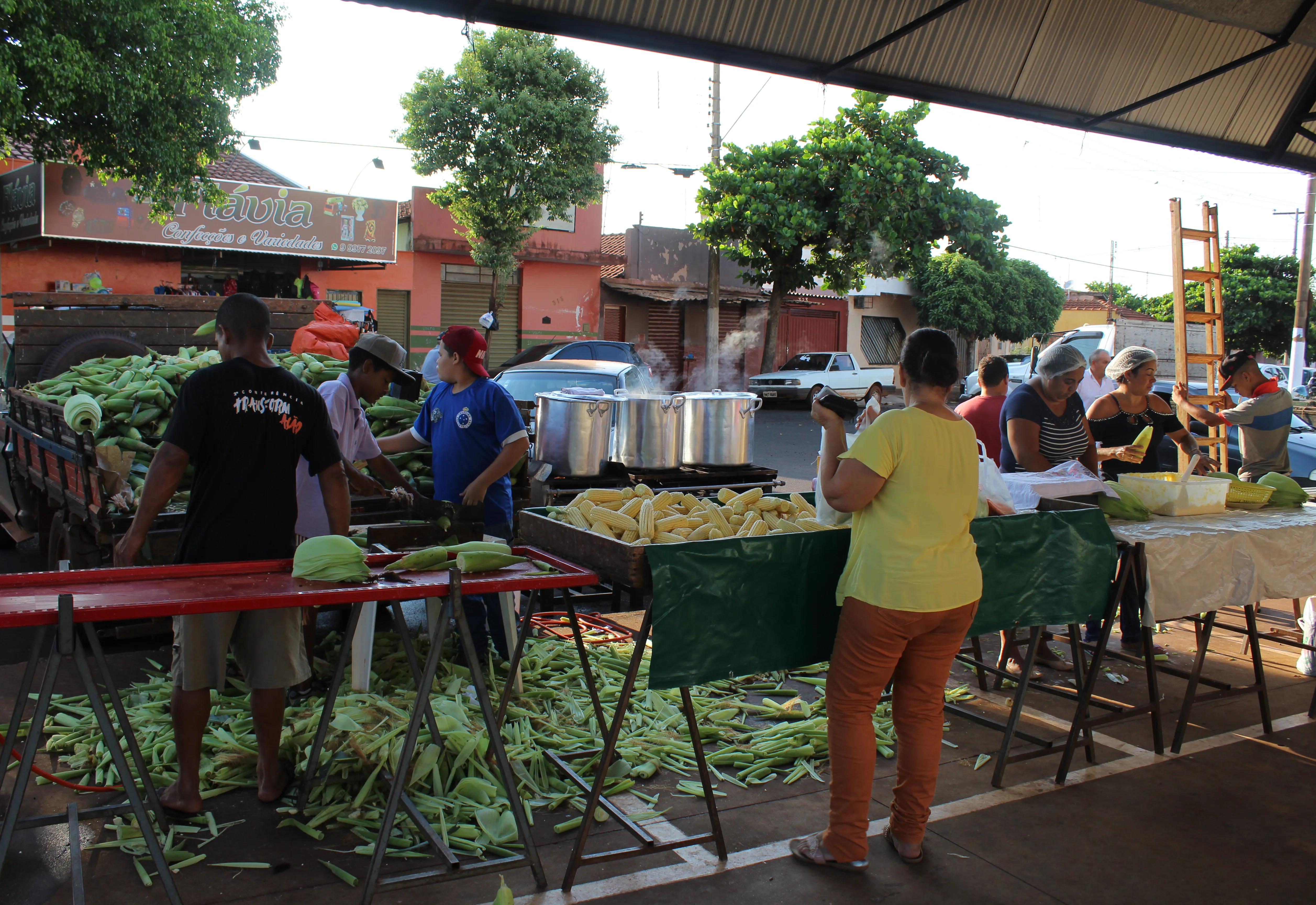 Feira terá horário especial na véspera de Natal