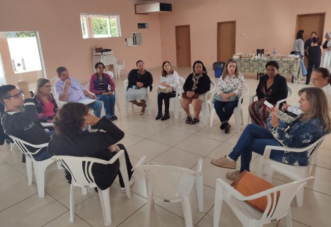 Guaíra participa de Grupo de Estudos Sistema Único da Assistência Social