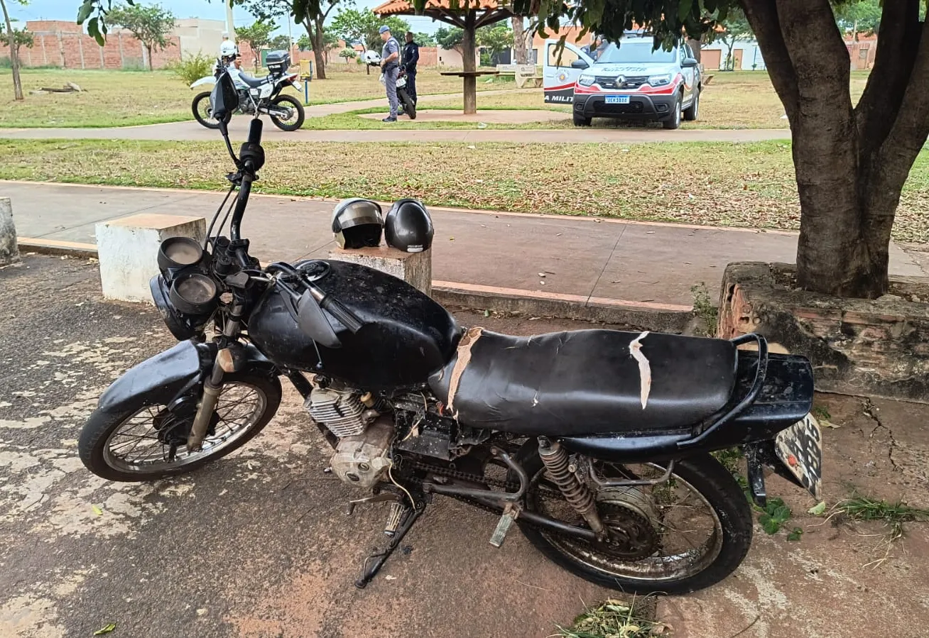 Em ação conjunta GCM e PM apreendem moto irregular 