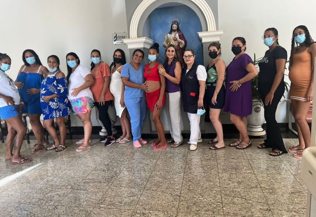 Participantes do Curso de Gestantes conhecem Maternidade local