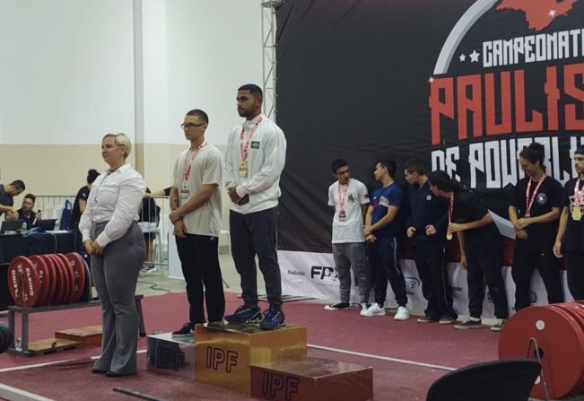 GUAIRENSES SAGRAM SE CAMPEÕES NO PAULISTA DE POWERLIFTING