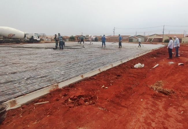 Areninha do Bairro Nova Guaíra: mais uma obra para a população guairense