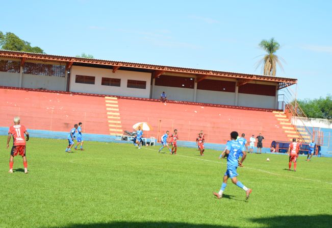 Domingo (17) tem semifinais do Amador 