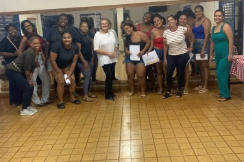 Foto relacionada - Guaíra valoriza a diversidade com curso de maquiagem para beleza negra