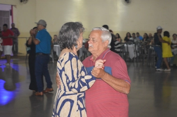 Foto - Baile da Melhor Idade Mês das Mulheres