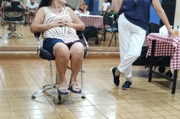 Foto relacionada - Guaíra valoriza a diversidade com curso de maquiagem para beleza negra