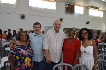 Foto - Festiva de fim de ano no Fundo Social