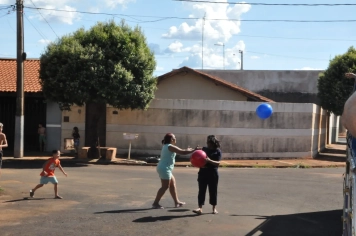 Foto - Distribuição de Bolas Natal 2025