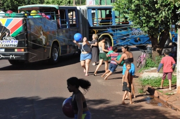 Foto - Distribuição de Bolas Natal 2025