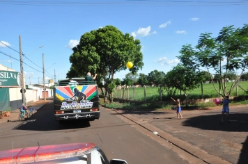 Foto - Distribuição de Bolas Natal 2025