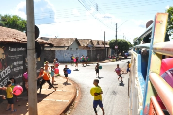 Foto - Distribuição de Bolas Natal 2025