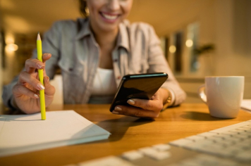 Alunos bolsistas passam a receber os pagamentos por meio de conta digital