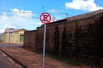 Segurança vira prioridade: muda estacionamento na Benedito de Barros para proteger crianças