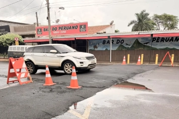 Prefeitura de Guaíra instala faixa elevada na Rua 10 e alerta condutores para atenção à sinalização provisória