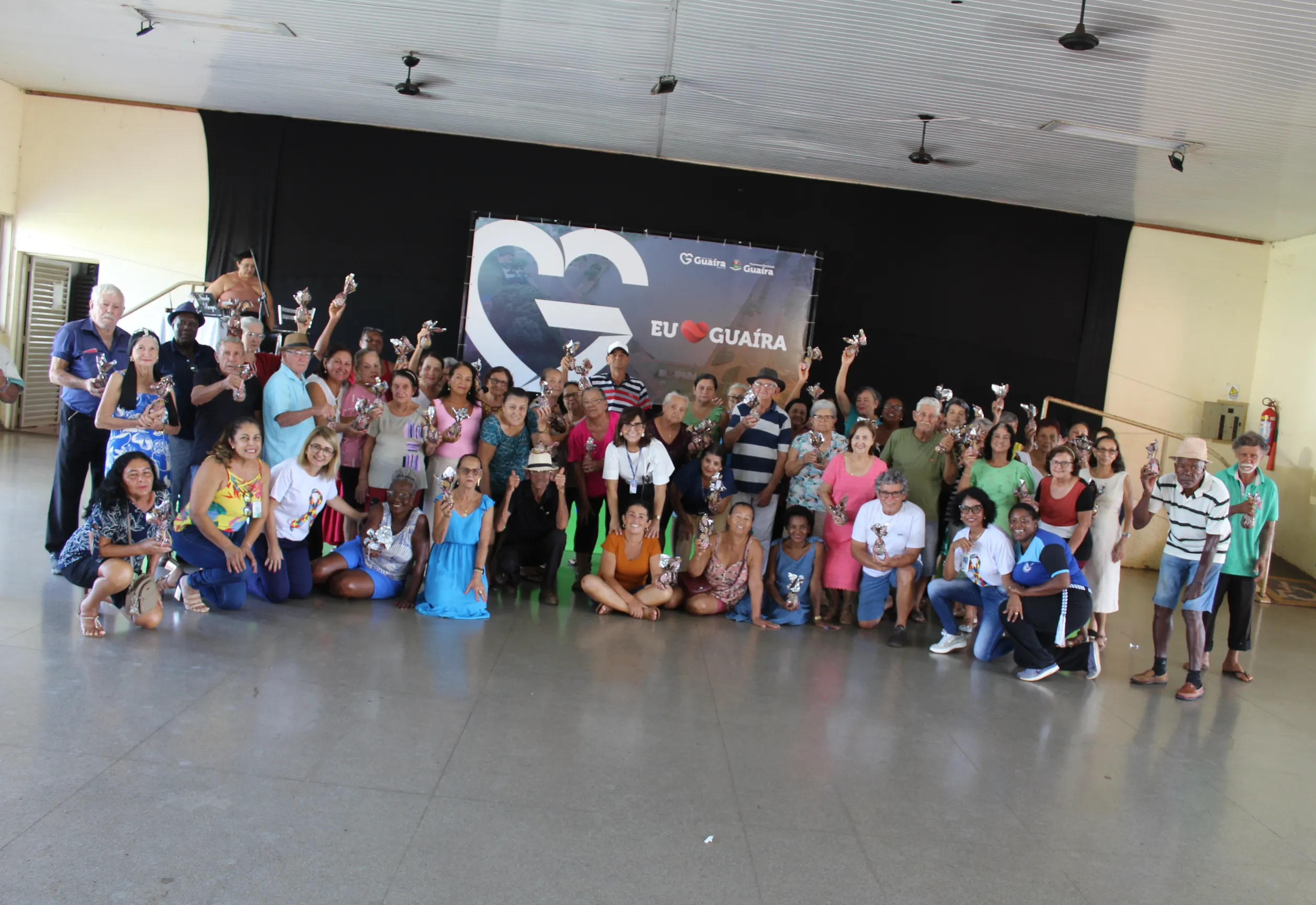 Com música e alegria, FSS e Assistência promovem tarde festiva para a melhor idade