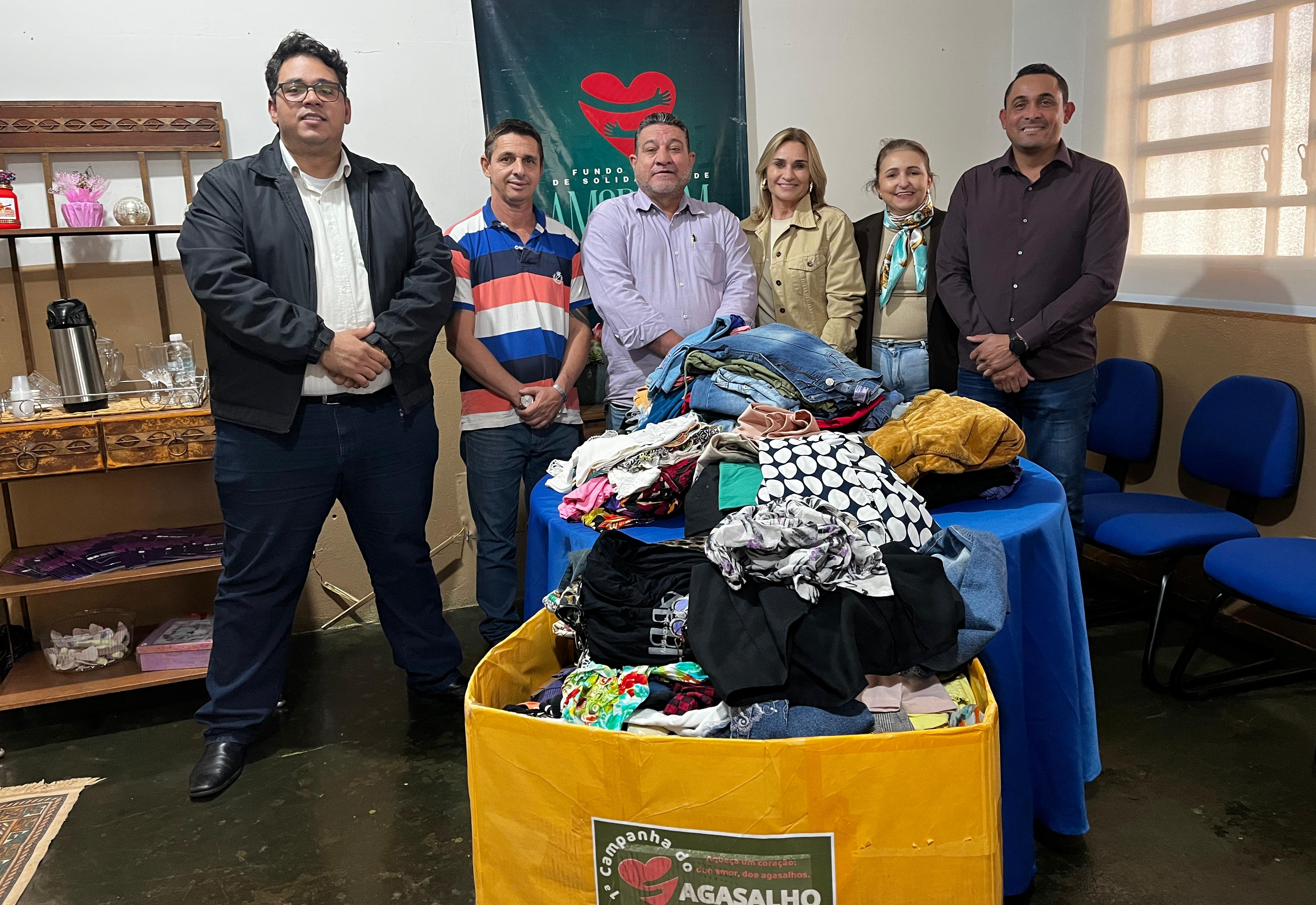 Fundo Social recebe agasalhos da Câmara e cobertores da Credicitrus