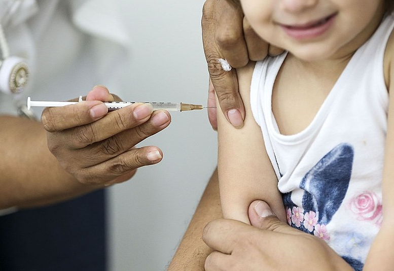 Dia D de Vacinação, em Guaíra, neste sábado (18)