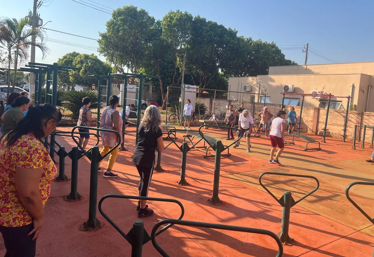 Guaíra amplia apoio profissional nas Academias ao Ar Livre